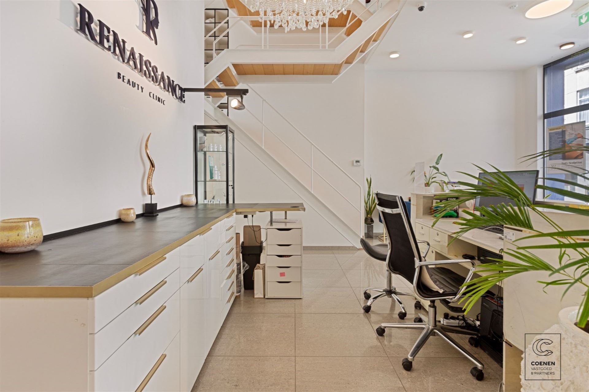 Commercial à louer à Berchem - photo 5