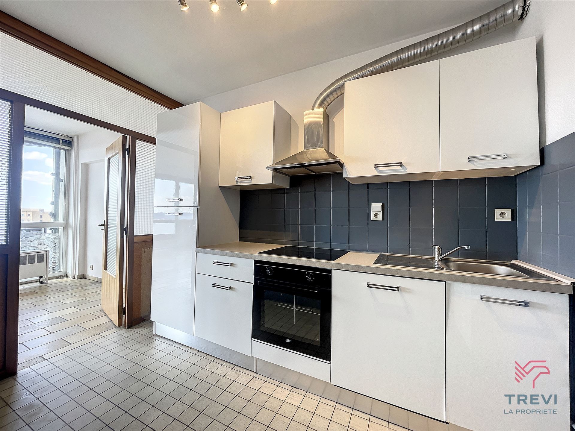Apartment for rent in Charleroi with 2 bedrooms - photo 3