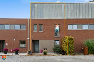 In een groene en doodlopende straat te Mechelen bevindt zich deze energiezuinige woning met 4 slaapkamers. Het bruisende centrum van Mechelen met...
