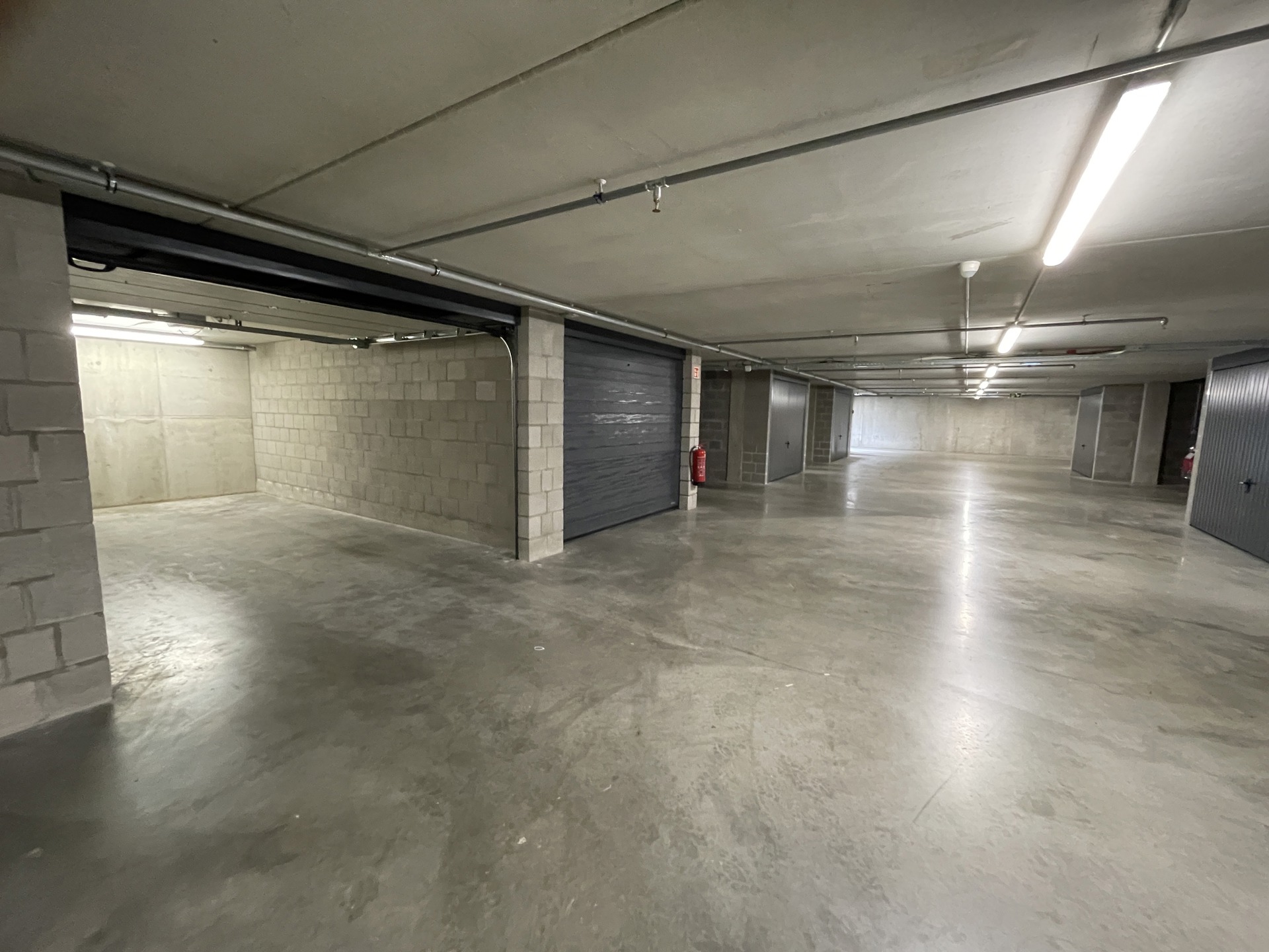 Garage for sale in Scherpenheuvel-Zichem - photo 2