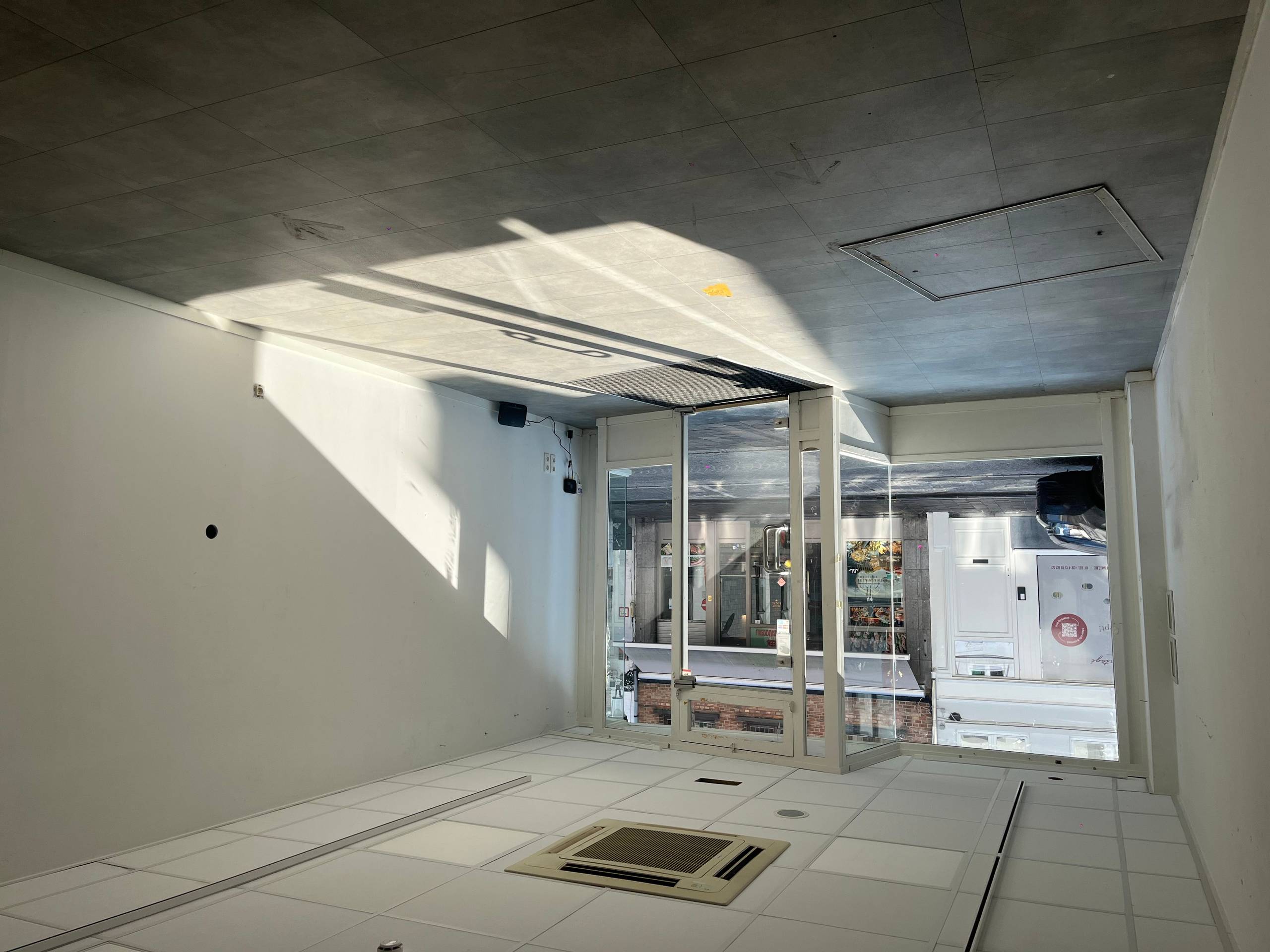 Commercial for rent in Bruges - photo 3