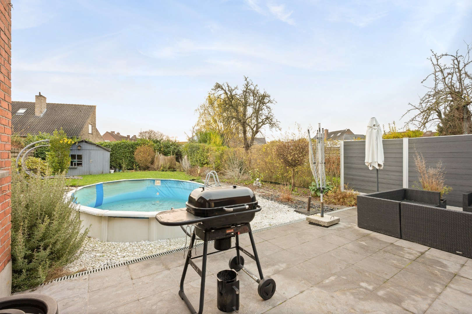 Ready-to-move-in semi-detached house with 5 bedrooms, sunny garden, and garage in Roeselare. - photo 4