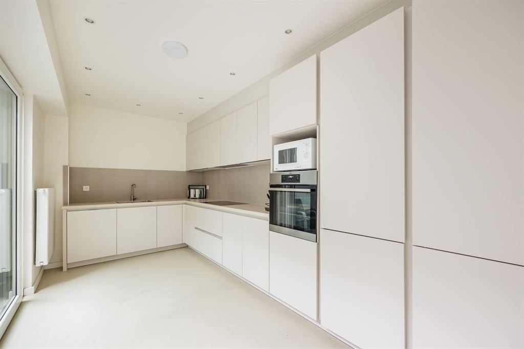 Kwalitatief gerenoveerd huis met 6 SLK - foto 5