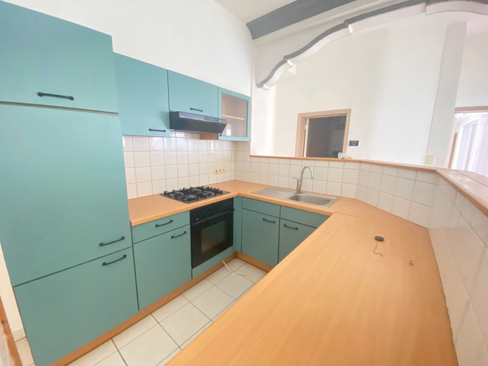 Huis met 3 entiteiten, garage en uitweg - foto 3