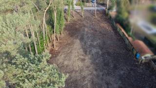 Rustig en residentieel gelegen perceel bouwgrond van 18 are 22 ca voor open bebouwing. Zuid-west georiënteerd. Vlakbij wandel-natuurgebied Kruisheide...