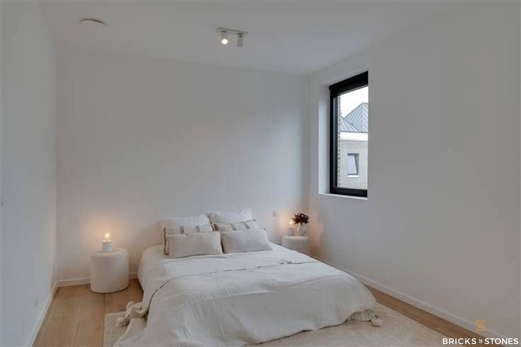 Nieuwbouw eengezinswoning van 235 m² met tuin - foto 1