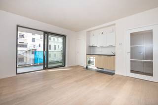 In het hart van de gegeerde Europese wijk, op een steenworp van het Leopoldpark, ontdekt u dit prachtige appartement van ± 50 m² met een...