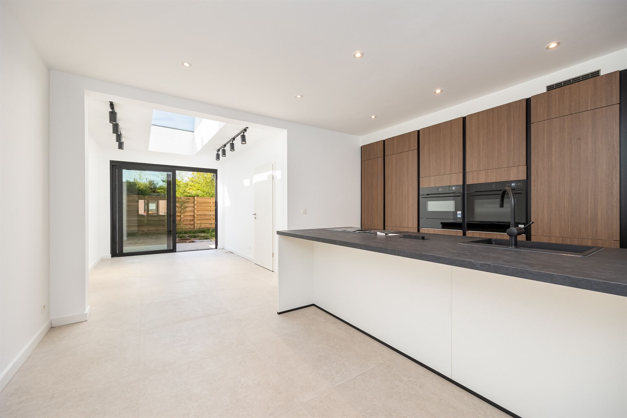 House - photo 3