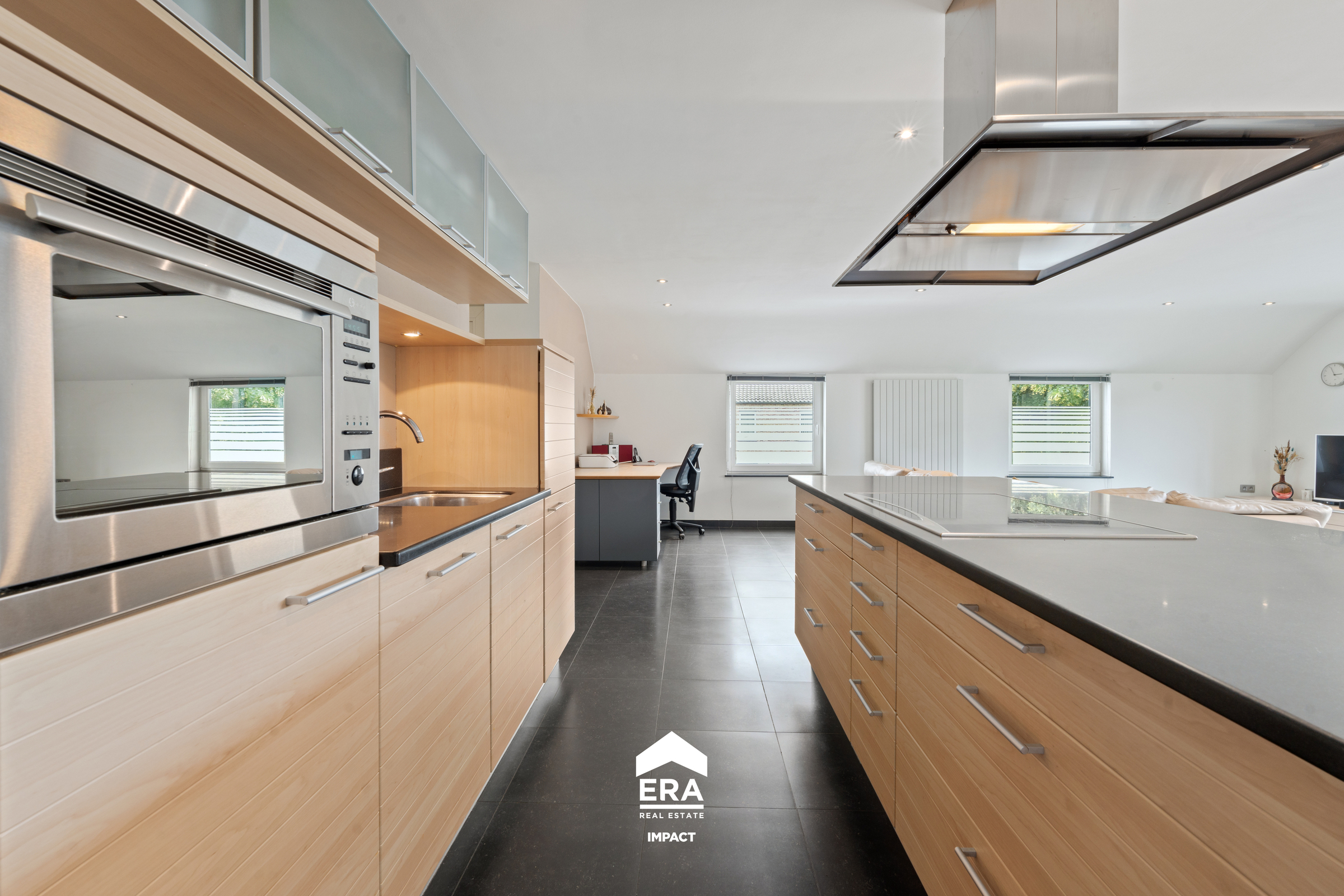 Zéér ruim hedendaags appartement (135m2) te Opglabbeek - foto 3