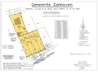 <strong>Rustig gelegen perceel bouwgrond op een residentiële locatie in een doodlopende straat</strong>. Op de Vuurjufferstraat ter hoogte van huisnummer 14 bieden dit perceel bouwgrond aan, geschikt voor het bouwen van een woning in halfopen bebouwing. Hier is het veilig wonen in een verkeersluwe omgeving in een doodlopende straat. Op enkele minuten gelegen van de Halveweg, waardoor de verbinding met alle faciliteiten gegarandeerd is. De overige 3 loten uit deze verkaveling worden ook te koop aangeboden via ons kantoor.<br /><br />Het verkavelingsplan en de bijhorende bouwvoorschriften kan je bekijken onder "downloads".<br /><br /><span><span>L</span><span>ot 1</span></span><strong> </strong>heeft een perceeloppervlakte van <span>4a44ca</span> groot.<br /><br />De beknotte bouwvoorschriften zijn als volgt:<br />- inplanting van het gebouw op min. 6m uit van de rooilijn en minstens 3m van de zijdelingse perceelsgrens <br />- geschikt voor het bouwen van een eengezinswoning, zorgwoning toegelaten<br />- bijgebouwen kunnen opgericht worden als bijv. berging, maar niet als garage<br />- minstens 1 garage/geïntegreerde carport dient te worden voorzien in het hoofdvolume<br />- bouwdiepte van max. 15m op het gelijkvloers, max. 12m op de verdieping<br />- 2 bouwlagen met plat dak of zadeldak (het gabarit tussen de 2 halfopen bebouwingen moet op elkaar aansluiten, dit van de eerst vergunde woning is bepalend)<br /><br /><span>Op zoek naar een mooi perceel bouwgrond om je droomwoning te realiseren? Contacteer ons voor meer info op 011/39 90 50 of info@jansenrealestate.be</span><br /><br /><span>Wij ontzorgen je ook voor de </span><strong>verkoop </strong><span>van je </span><strong>huidige woning</strong><span>!</span><strong> </strong><span>Voor meer uitleg helpen we je graag verder.</span>