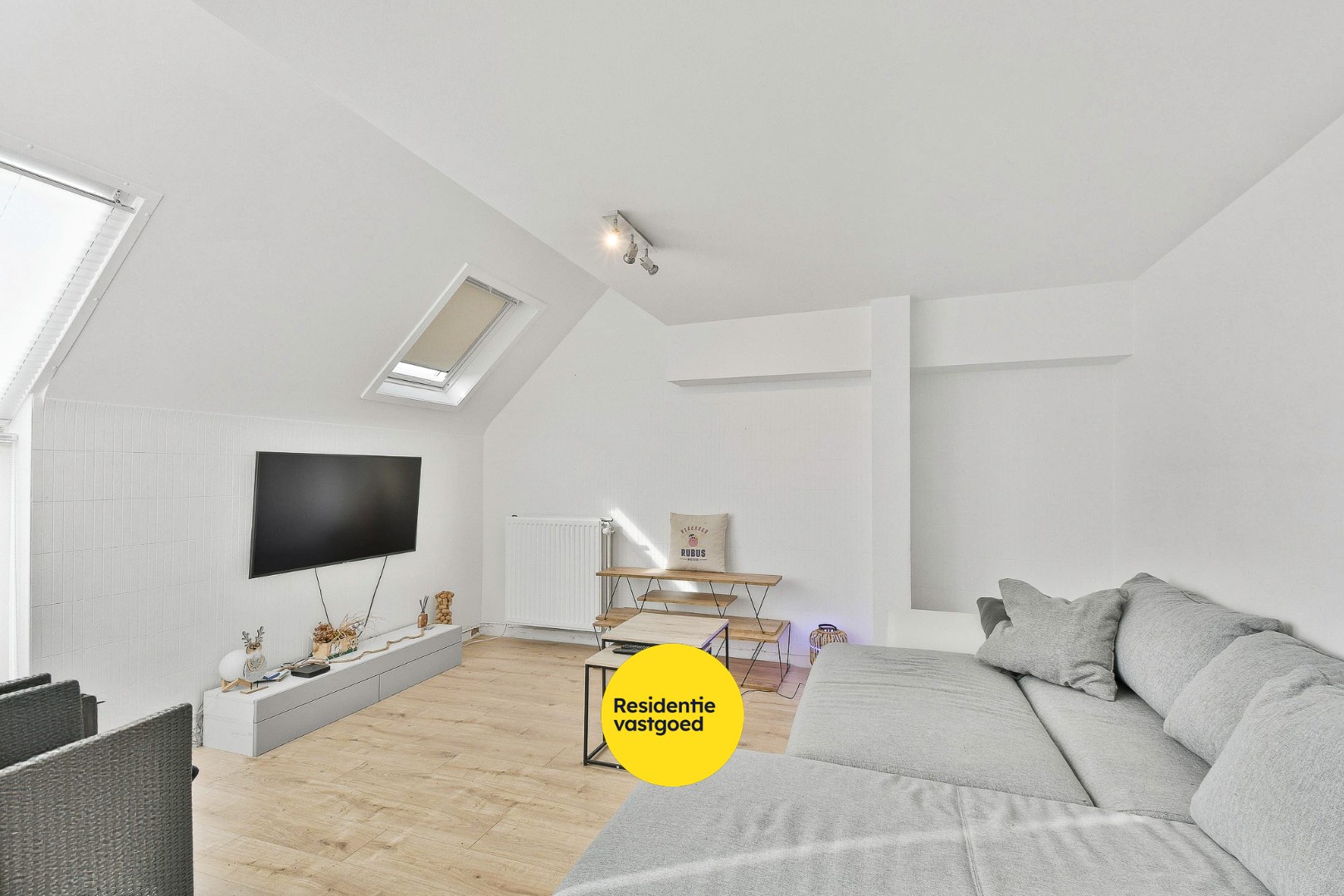Duplex-appartement met twee ruime slaapkamers en een ruim en intiem terras - foto 2