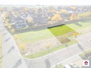 Prachtig stuk bouwgrond van 613m² voor vrijstaande bebouwing!Ontdek deze prachtige bouwgrond (lot 102) van 613 m² in een rustige, kindvriendelijke...