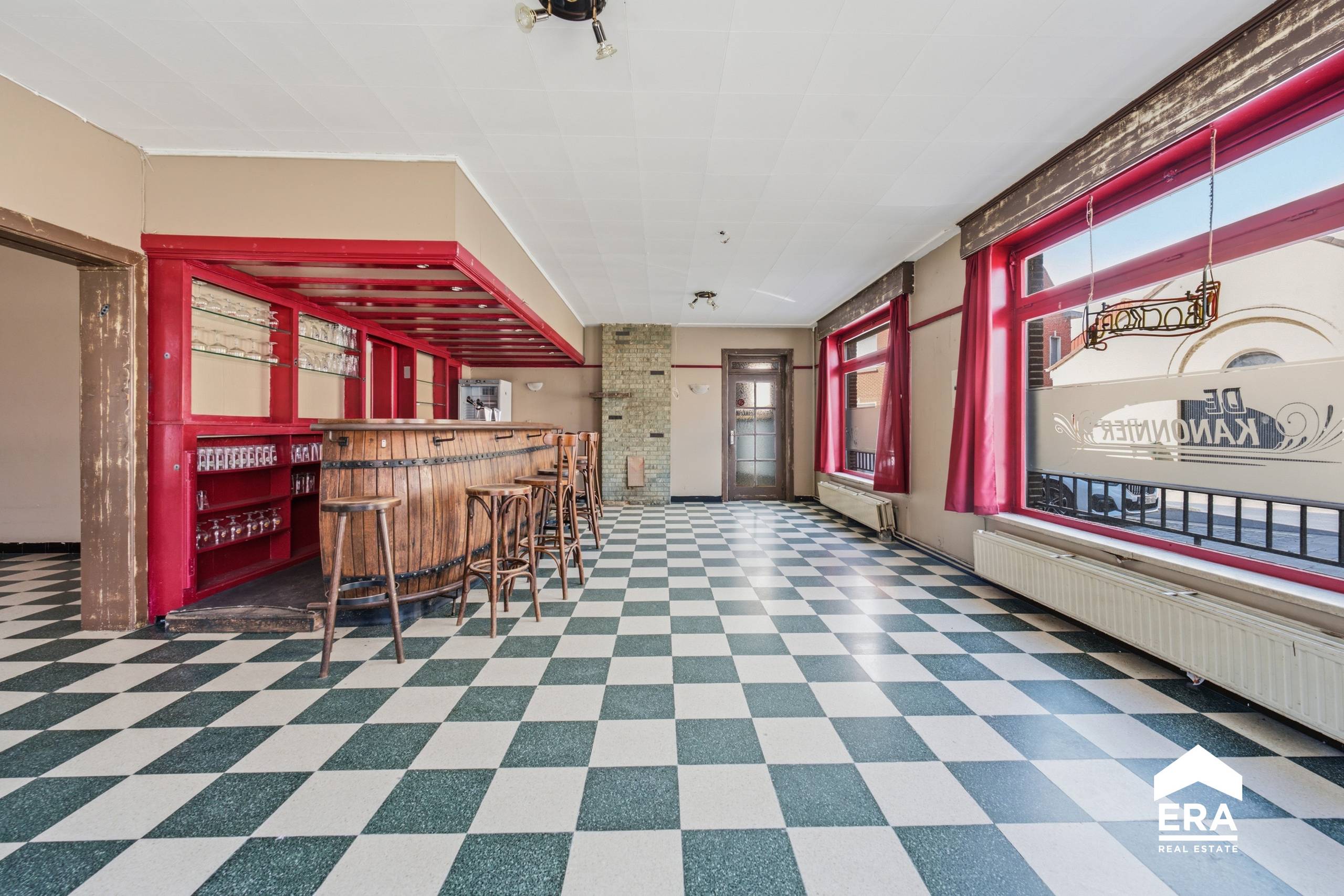 Commercial à vendre à Ypres avec 4 chambres - photo 5