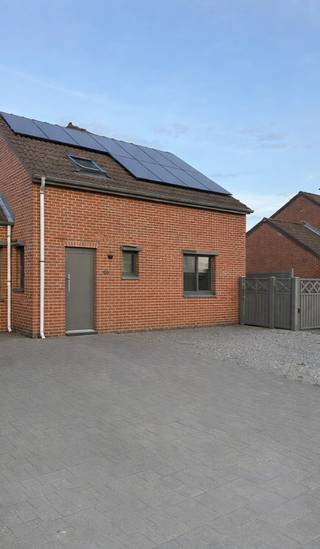 Bent u op zoek naar een instapklare woning op een toplocatie? Deze mooie gerenoveerde en energiezuinige gezinswoning gelegen in de Pastorijstraat...