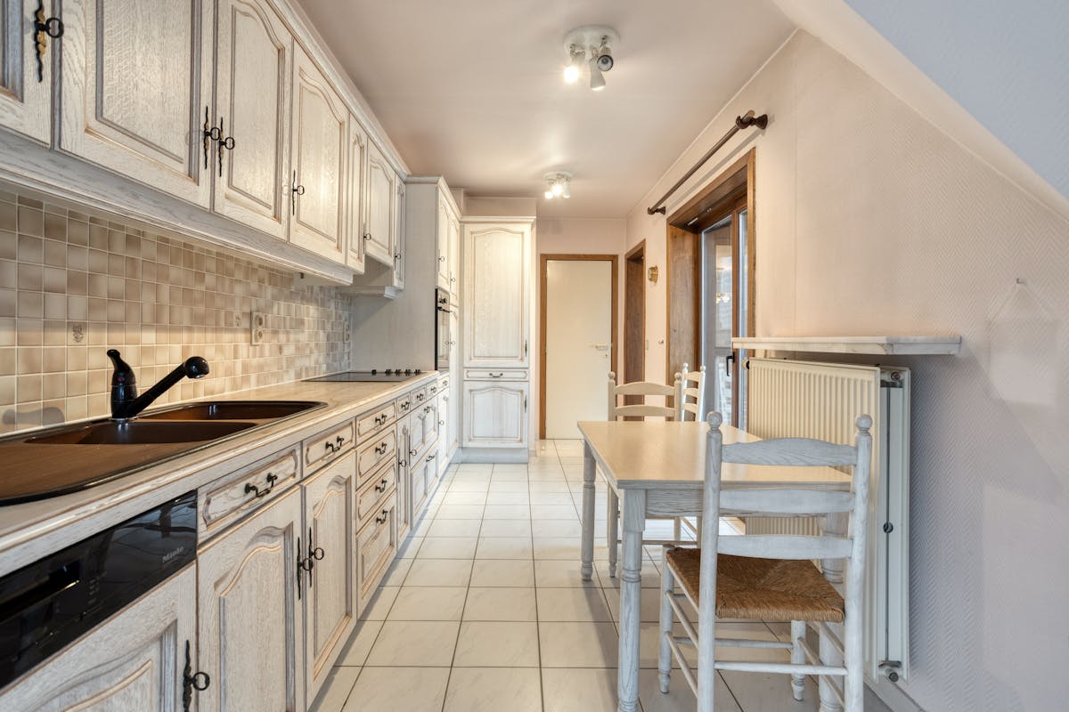 2-slaapkamer appartement te koop met zicht op de Houtmarkt in Kortrijk! - foto 4