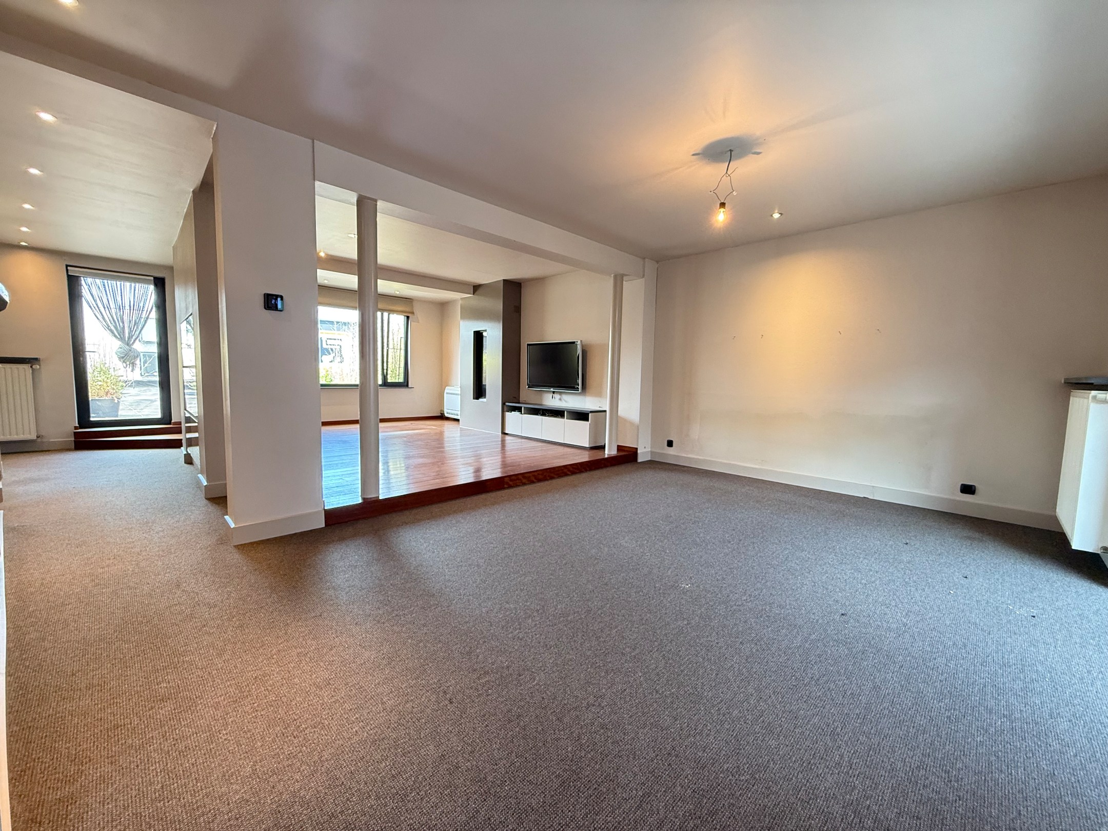 Ruim appartement in hartje Tielt met garagebox! - foto 5