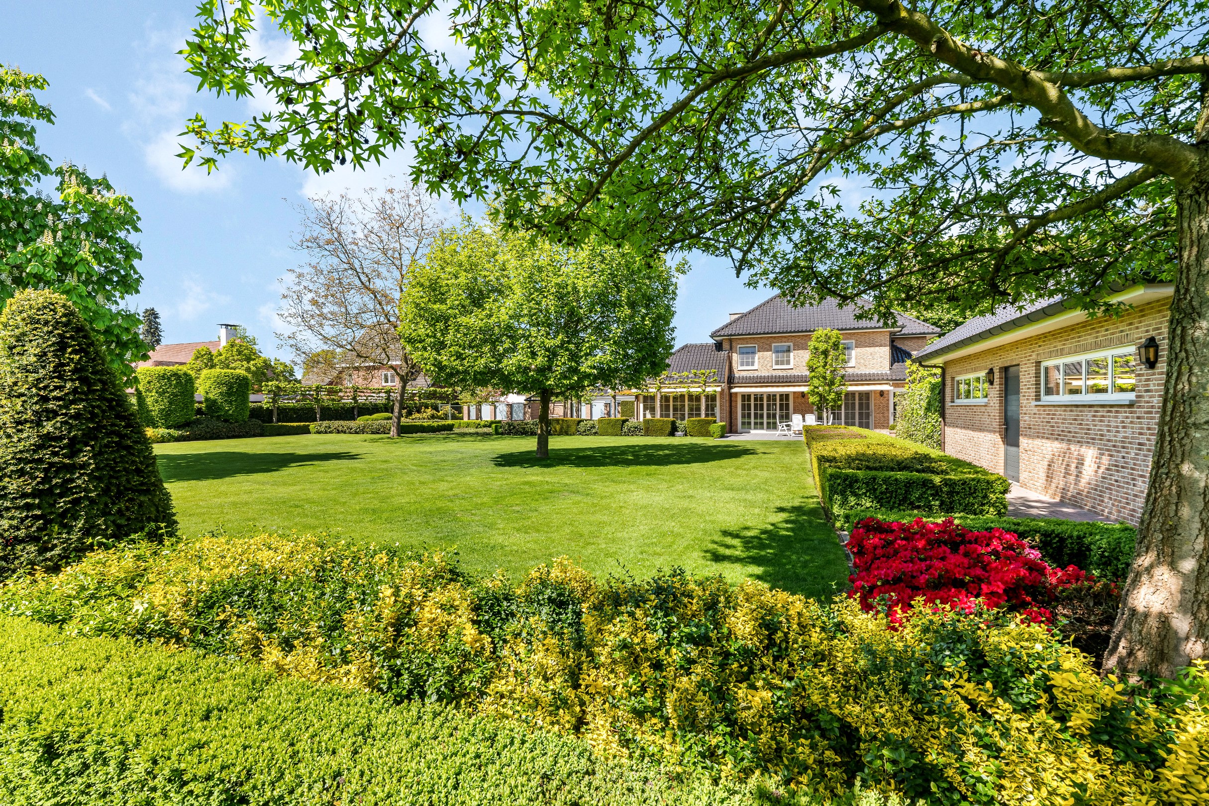 Exclusieve villa met 4 slpks op ca. 1.700 m² te Hamont-Achel - foto 3