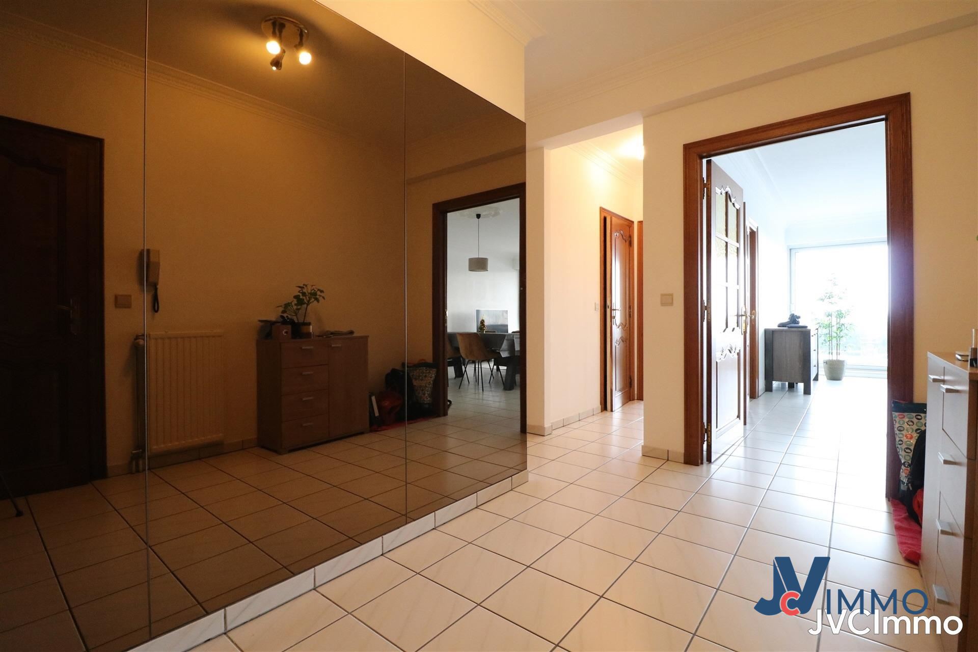 Apartment - photo 5