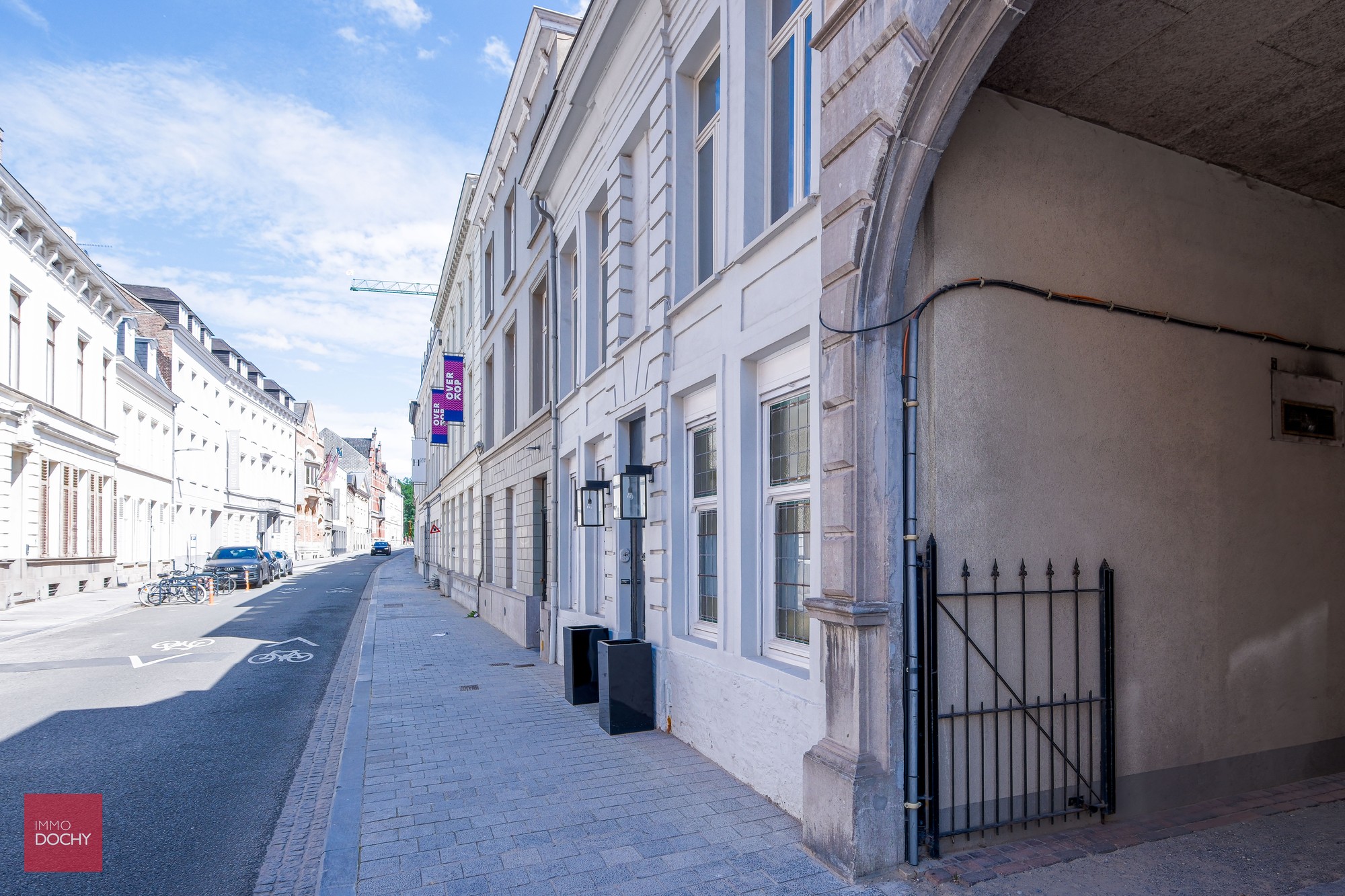 Hippe instapklare stadswoning centrum Kortrijk palend aan Begijnhofpark - foto 3