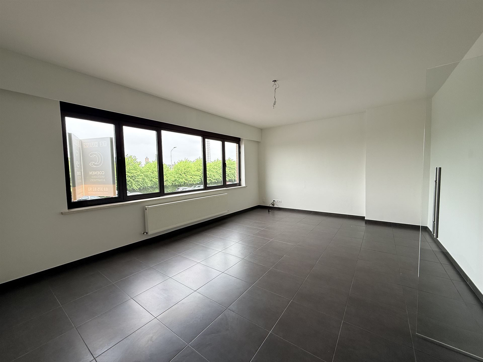 Ruim appartement met 2 slpk's en bew. opp. van 92 m² op centrale ligging te Lier! - foto 4