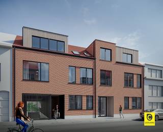 <p><span>In het centrum van Mortsel verrijst het nieuwbouwproject Evergreen!</span></p><p><span> </span></p><p><span>Het project omvat maar liefst 16 energiezuinige, moderne appartementen, verspreid over twee gebouwen rond een ruime en rustige binnentuin.</span><span><br /></span><span>Evergreen is een toonbeeld van duurzaam en comfortabel wonen, waarbij milieuvriendelijke oplossingen centraal staan.</span><span><br /></span><span>Bewoners profiteren hier van een toekomstgerichte leefomgeving die innovatie en leefkwaliteit perfect combineert.</span></p><p><span> </span></p><p><span>Dit appartement met drie slaapkamers en een oppervlakte van ongeveer 129 m² is gelegen op het gelijkvloers van blok A aan de Liersesteenweg 212 in Mortsel.</span></p><p><span> </span></p><p><span> </span></p>