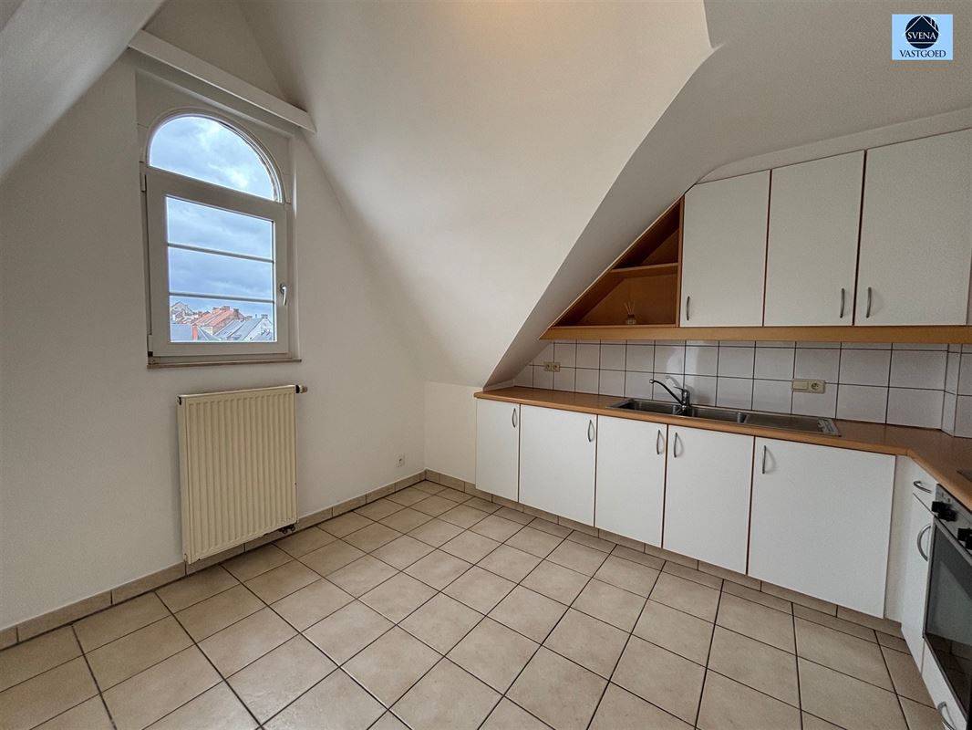 LICHTRIJK APPARTEMENT MET 2 SLAAPKAMERS IN CENTRUM GERAARDSBERGEN - foto 2