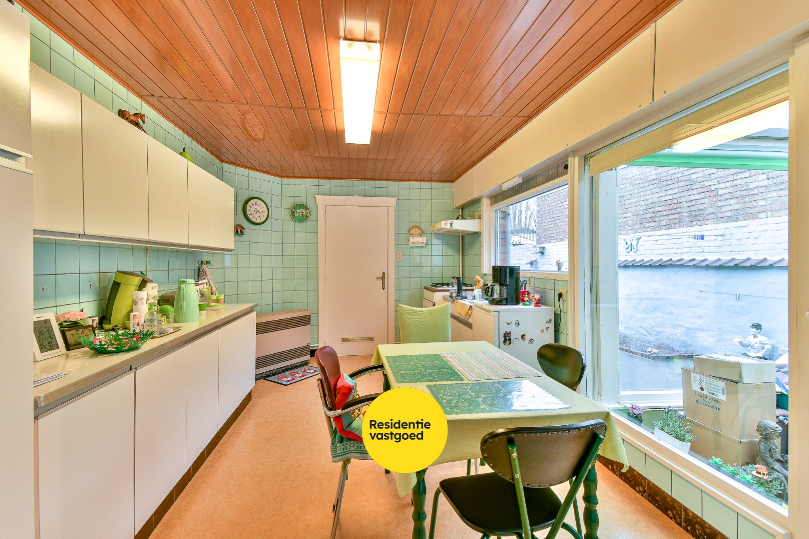 Te renoveren gezinswoning met drie slaapkamers en zongerichte tuin - foto 4