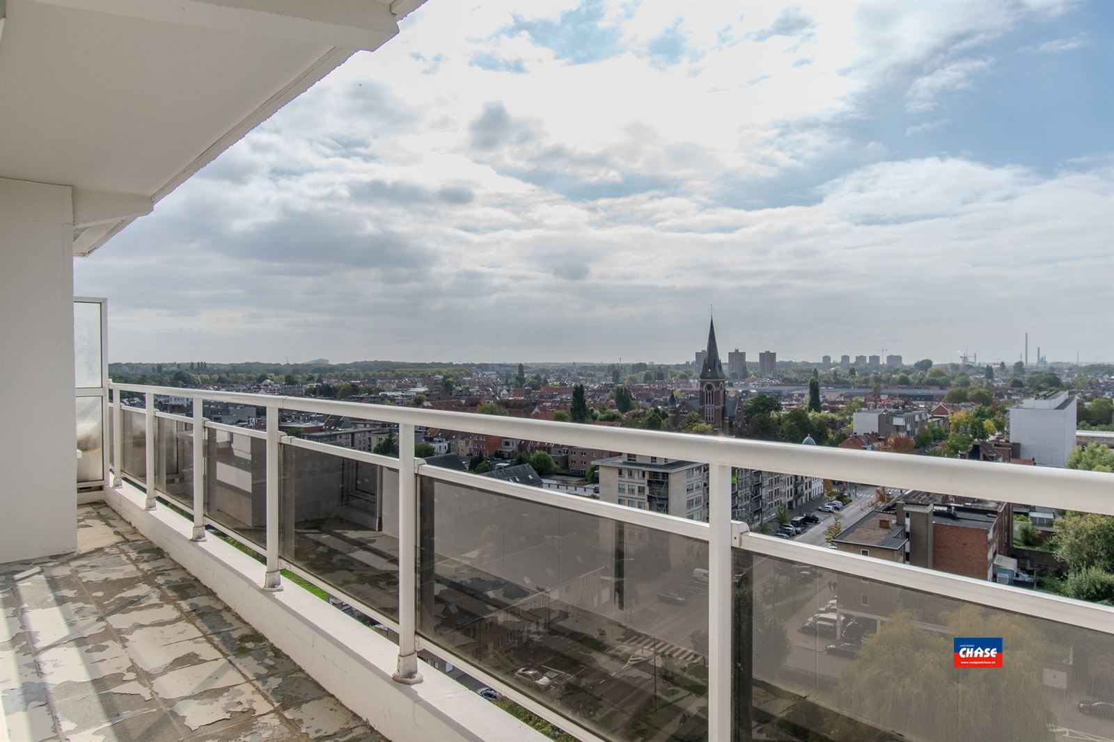Appartement met 1 slpk en terras met knap uitzicht - foto 4