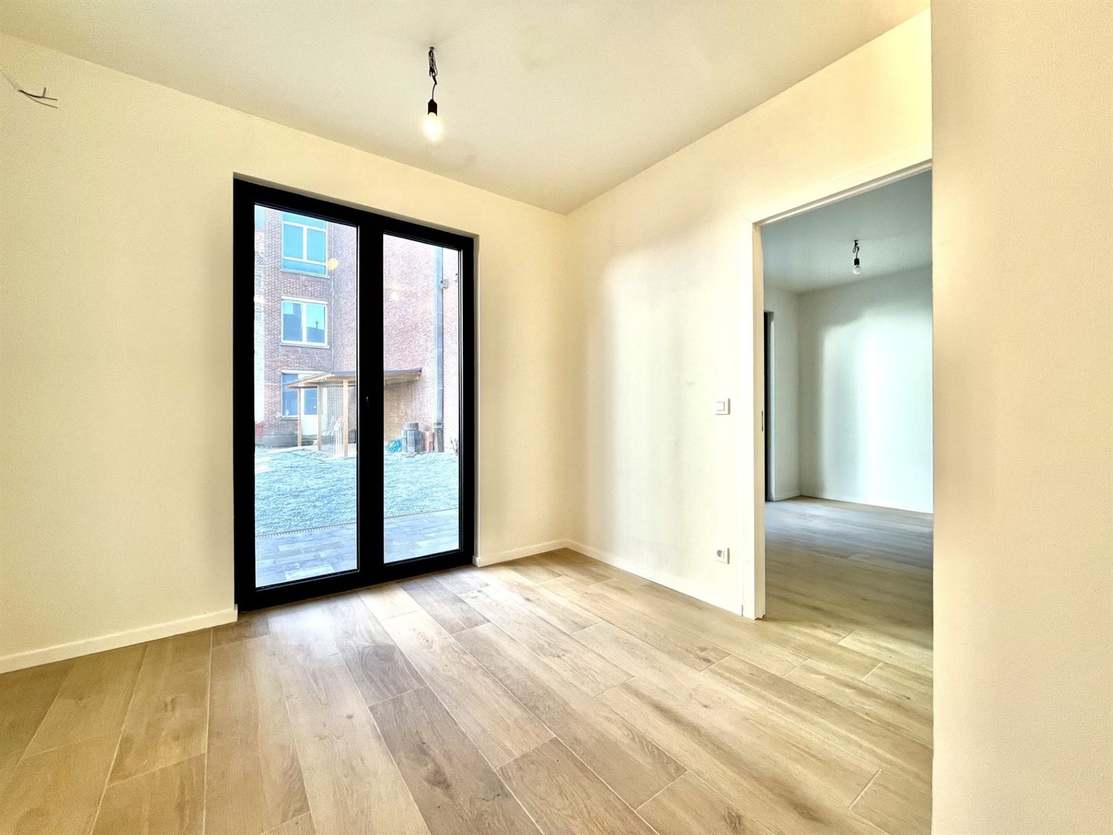 CO-WONEN => HALF-OPEN STADSWONING 3SLK + 2 BADK + PRIVÉ TERRAS EN PLEIN - foto 4