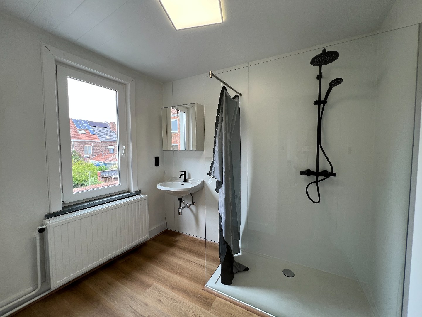 Instapklaar appartement met 2 slaapkamers in het centrum van Ieper - foto 4