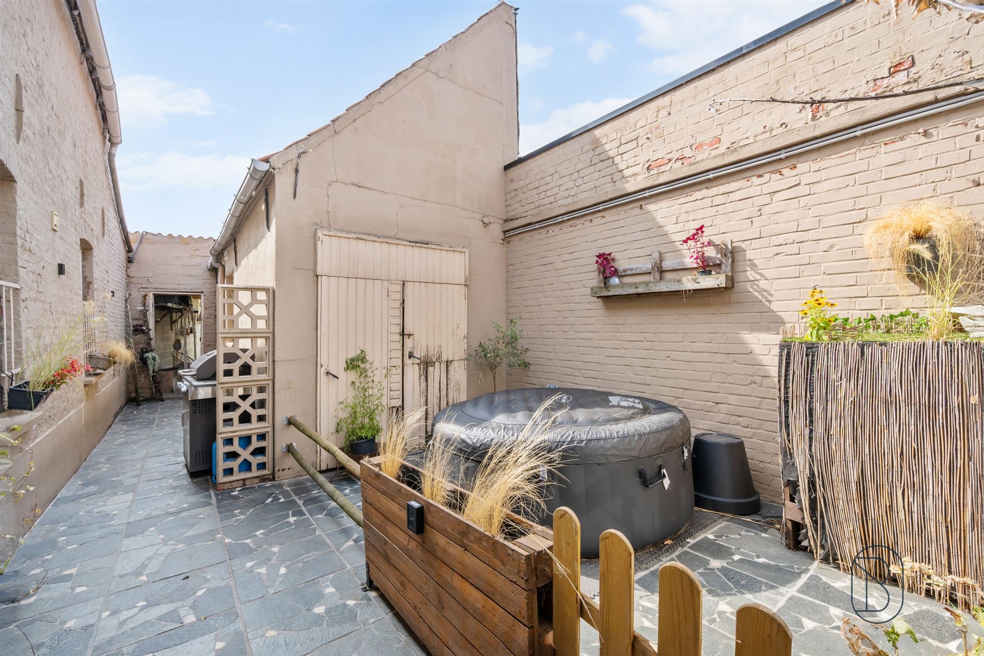 Rustig gelegen gezinswoning met 4 slk, garage en tuin - foto 4