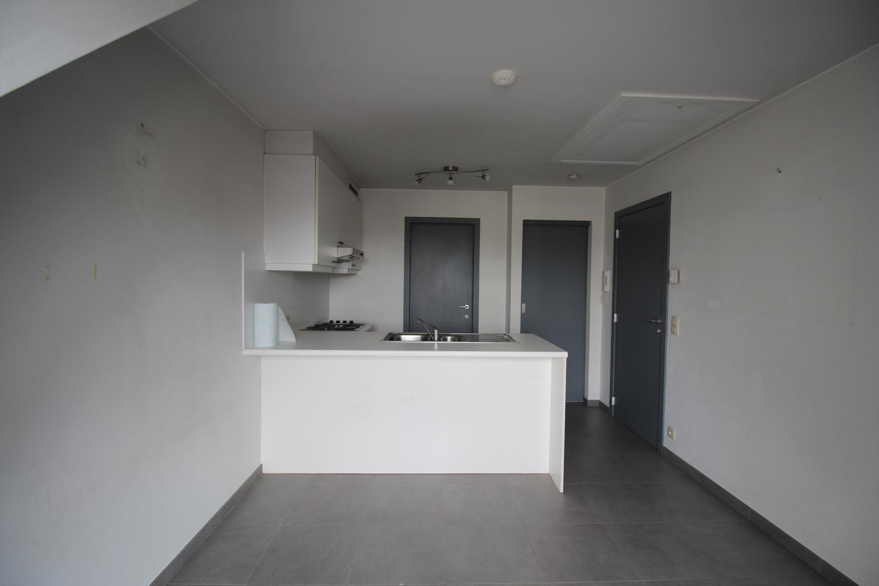 Dakappartement met groot terras en parkeerplaats - foto 2