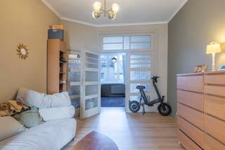 Nice one-bedroom flat with a modern kitchen and close to public transport.Located on the second floor, accessible by stairs.Charming flat in a small...