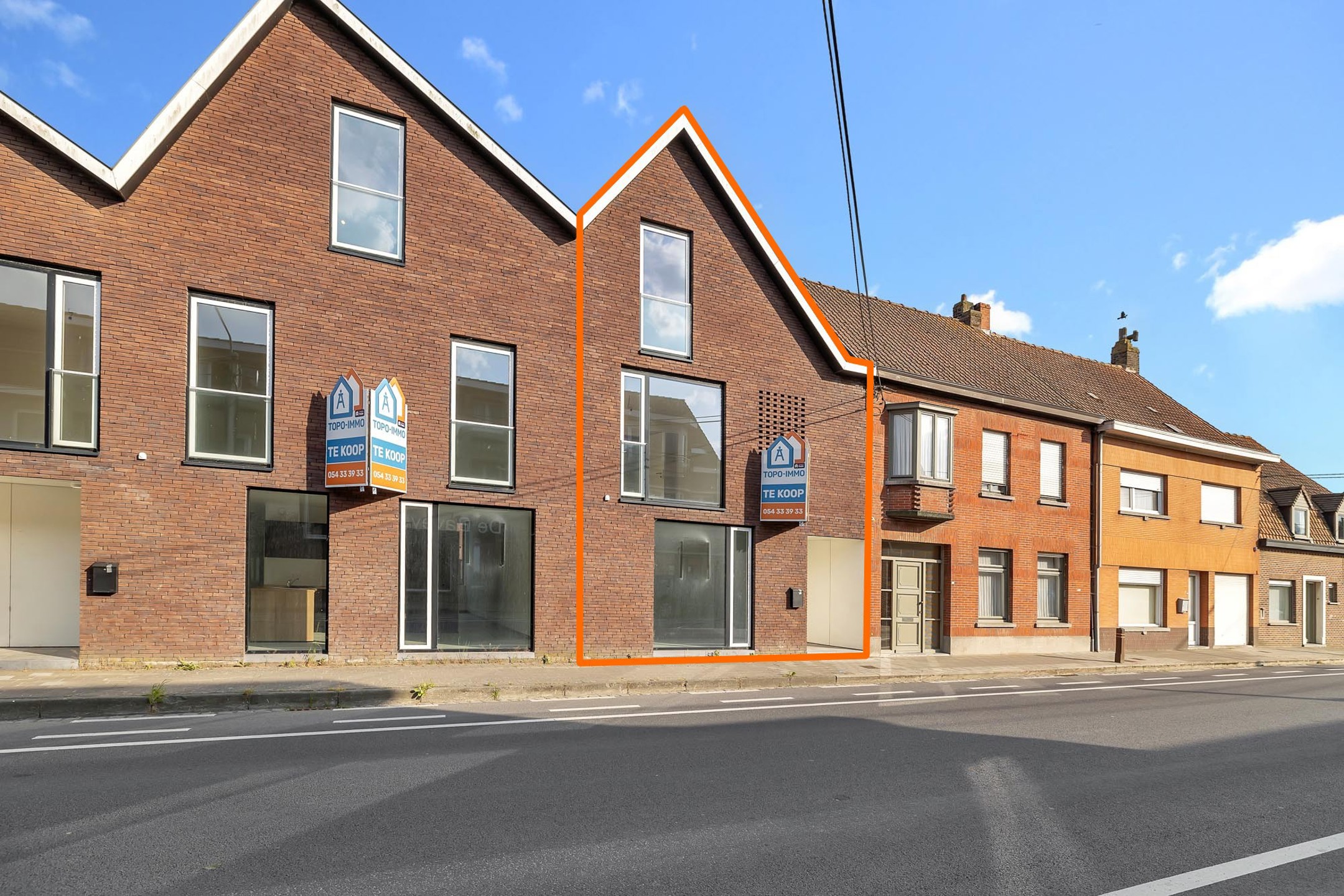 Volledig afgewerkte nieuwbouwwoning met 5 slaapkamers - foto 1