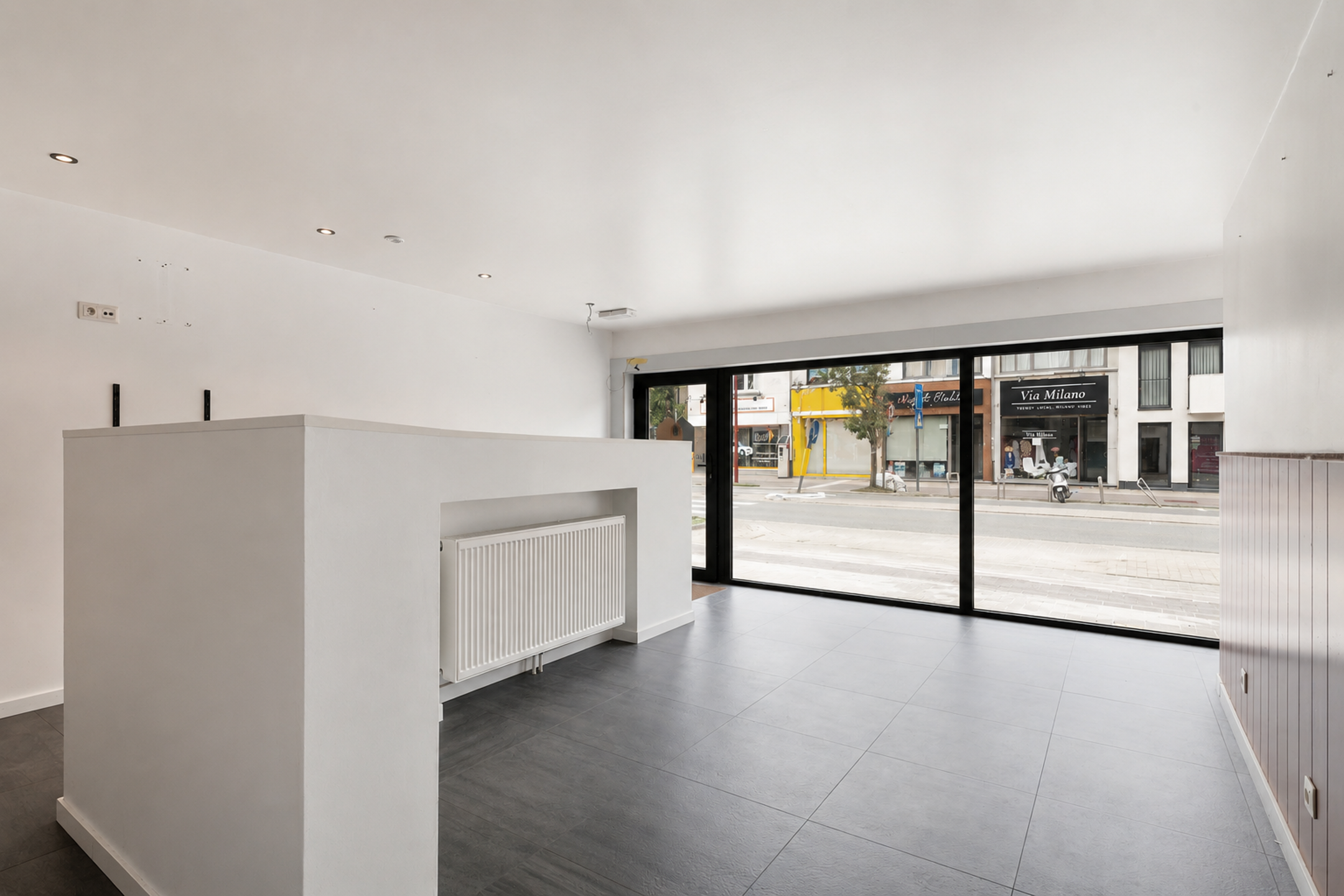 Commercieel handelspand op toplocatie in het hart van Deinze - foto 5