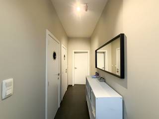 Gerenoveerde woning met 3slaapkamers en terras.  Indeling: gelijkvloers: ruime inkomhal met inbouwkasten, wc, badkamer ,lichtrijke woonkamer,...