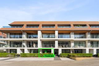 In de Driftweg 177, gelegen in de gegeerde en groene omgeving van Vosseslag, stellen wij u een uitzonderlijk appartement voor op de...