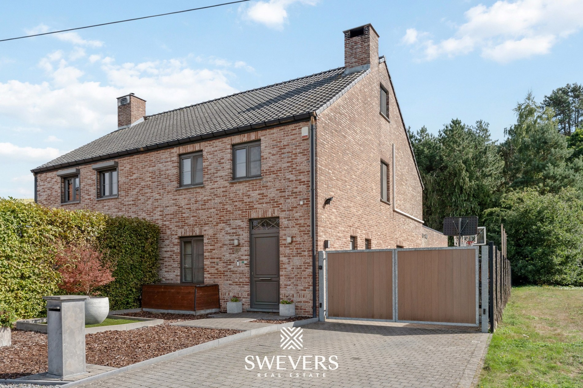 HOB met 3 slaapkamers, bureau en zwembad - foto 1