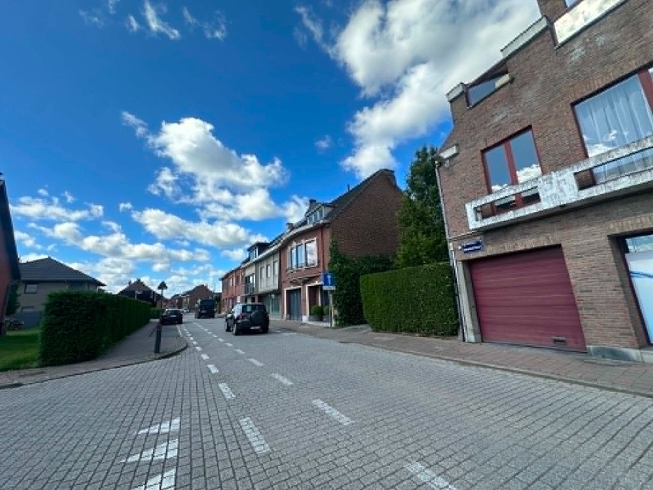 RUIM MAGAZIJN MET OPTIONEEL KANTOOR MAKKELIJK BEREIKBAAR NABIJ STATION DENDERLEEUW -EN E40 - foto 4