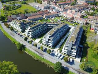 Goed gelegen garagebox in Residentie Waterfront aan de Pieter Deswartelaan in Nieuwpoort.<br />Garage nr 36 met afmetingen 2.85m op 5.8m - Onmiddellijk vrij.<br />