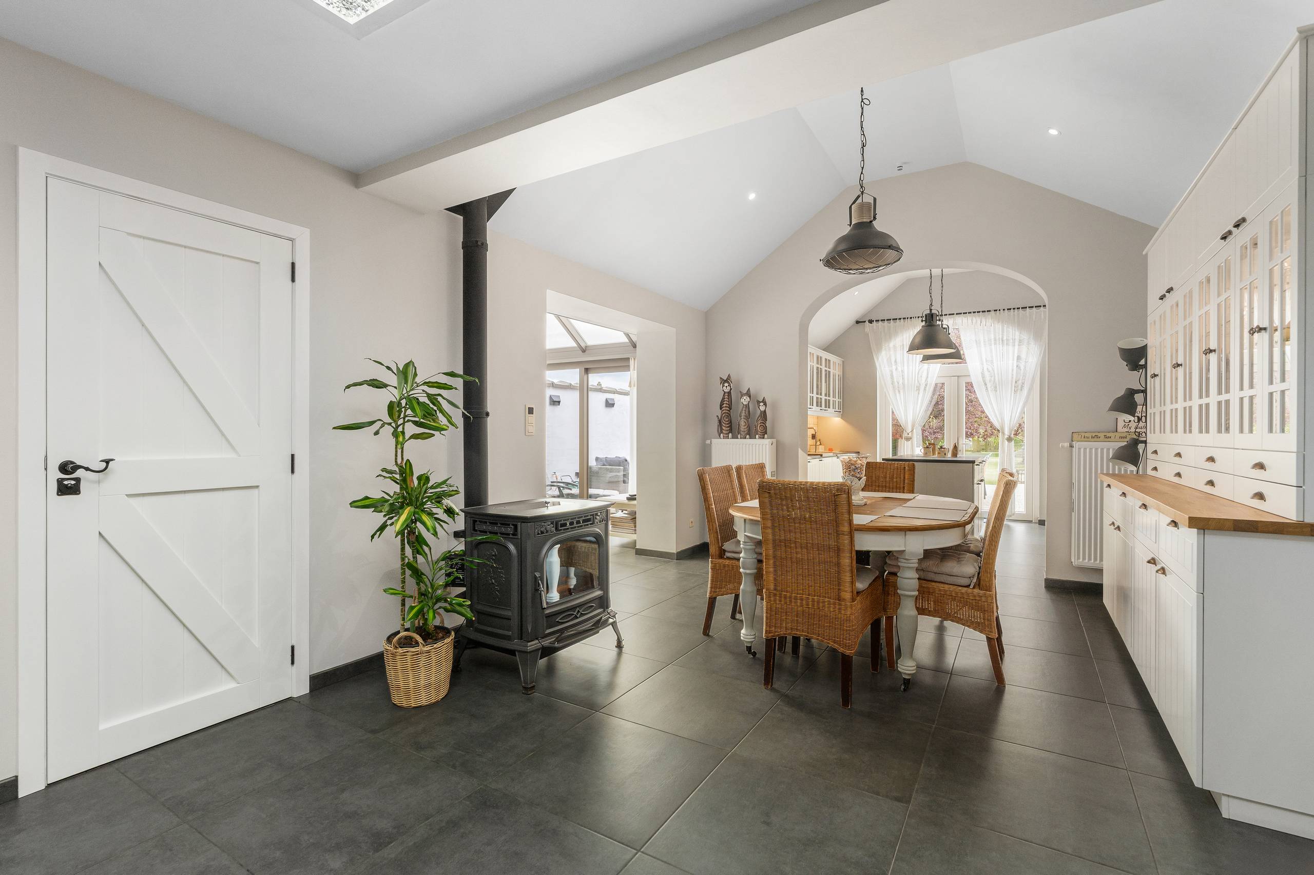 Te koop: karaktervolle woning met grote tuin in Westende - foto 4