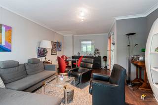 De Roest d’Alkemadelaan 8 (3ème étage) - Berchem Appartement bien entretenu (94 m²) avec 2 chambres et terrasse (18 m²) à Berchem.Dans le quartier...