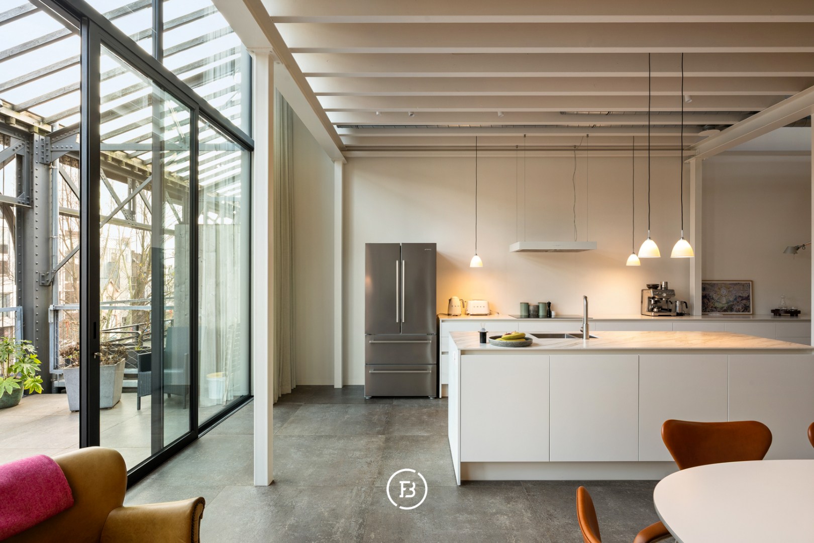 Un loft unique avec du caractère, de l'espace et une histoire maritime. - photo 2