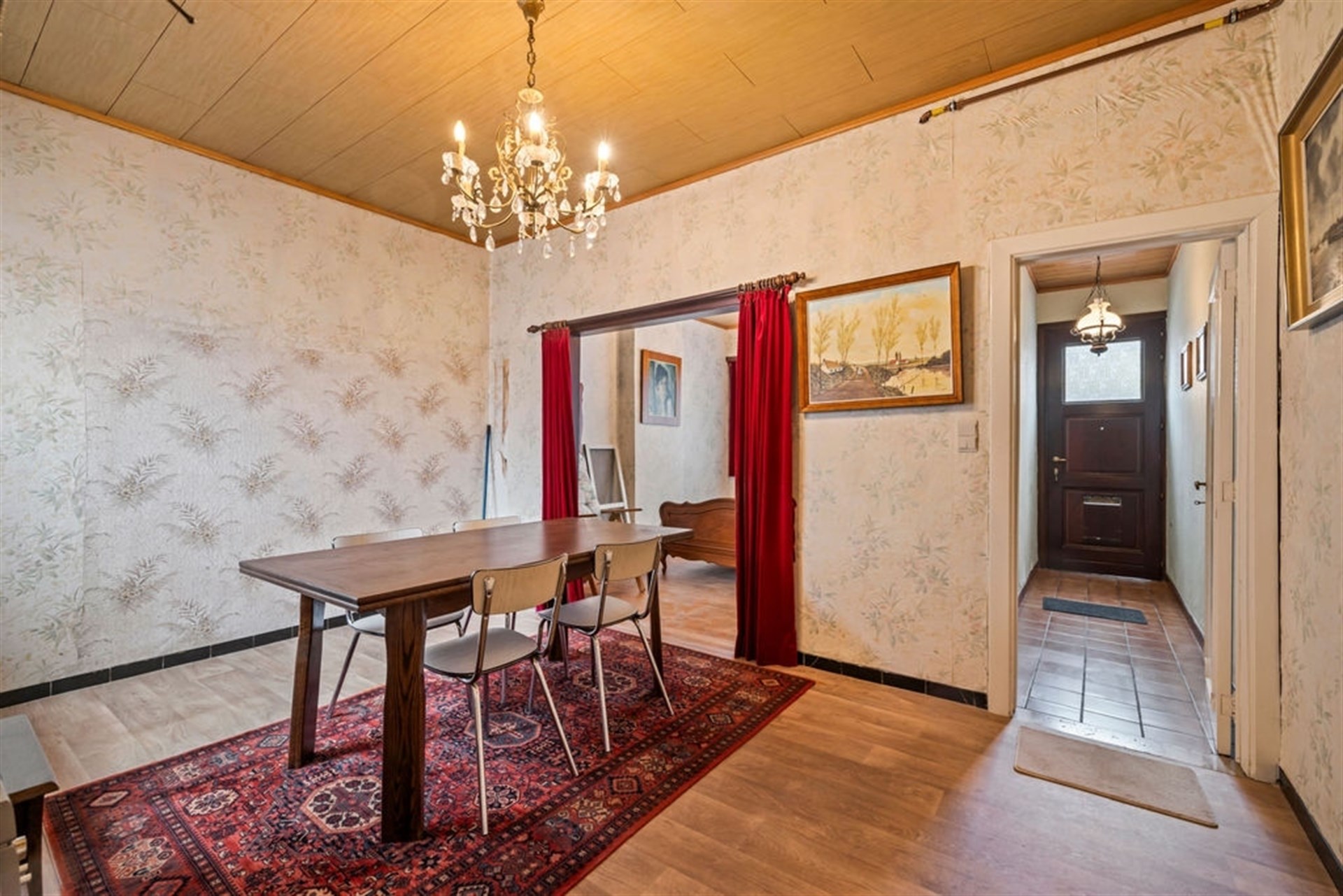 Potentiële gezinswoning of 2 bouwgronden in het hartje van Sint-Gillis-Waas - foto 3