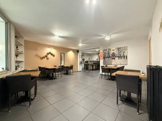 Cherchez-vous un espace de bureau ou une magasin bien situé dans les environs de Louvain ? Alors cet espace d'environ 160 m² dans la...