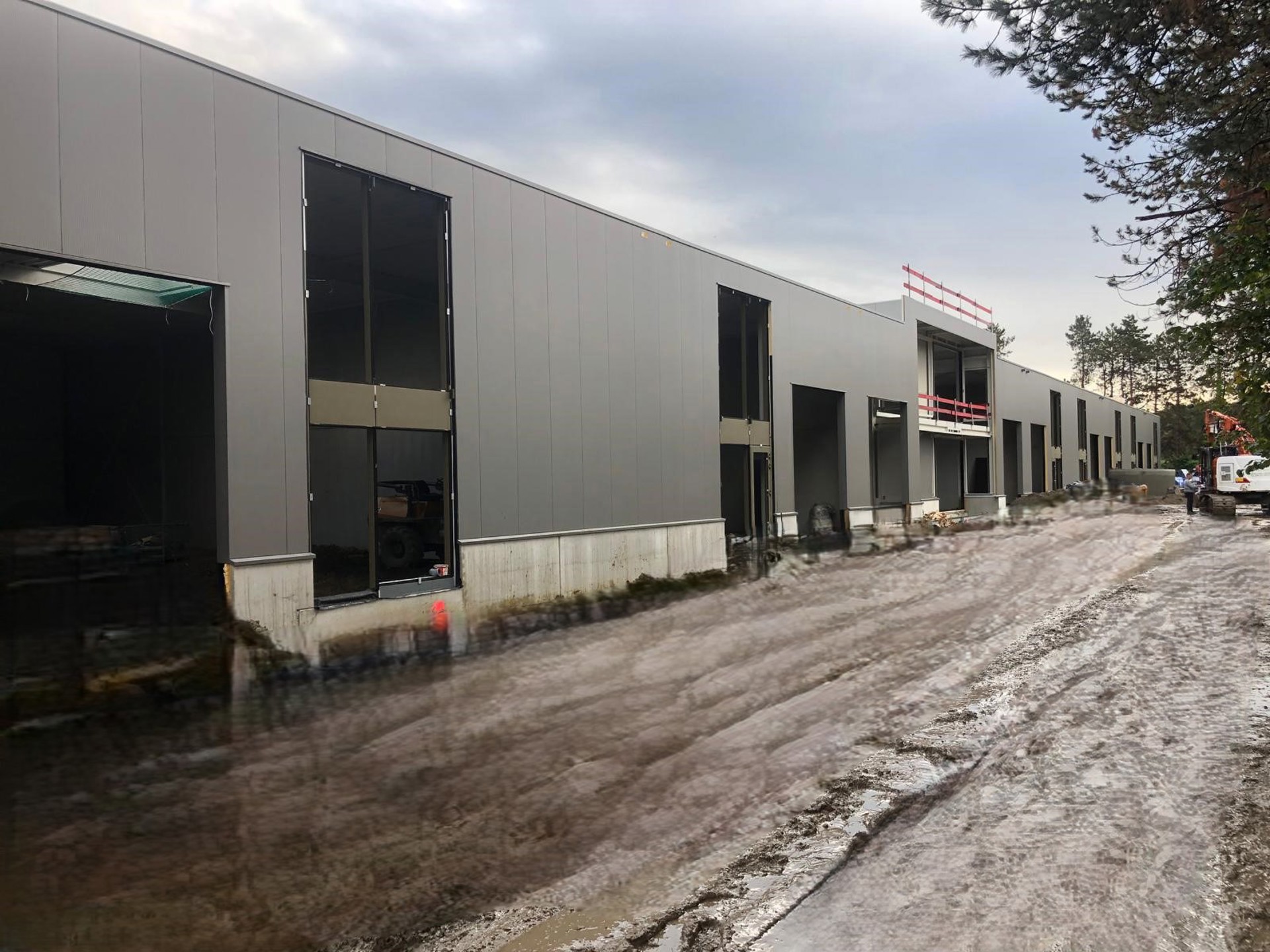 Commercial for rent in Duffel - photo 2