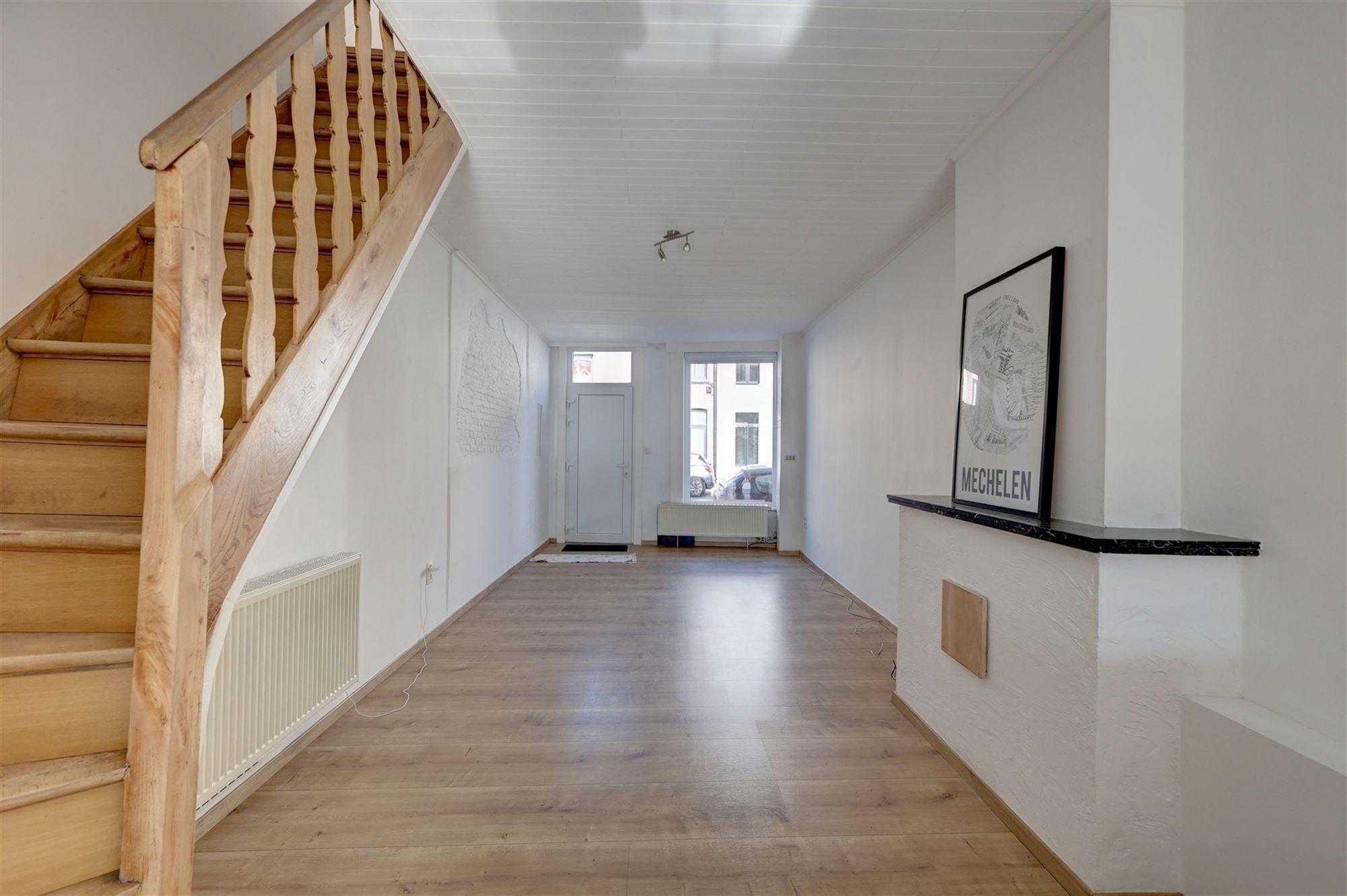 Moderne gezinswoning met twee slaapkamers en tuin - foto 2