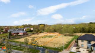 Op een uitstekende locatie te Heist-Goor bevindt zich deze bouwgrond voor open bebouwing op een perceel van 1378 m². U bevindt zich hier vlakbij...