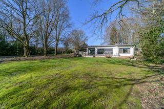 In een rustige doodlopende straat in Affligem, ideaal gelegen tussen de op- en afrit van de autosnelweg Brussel-Gent en het centrum van...