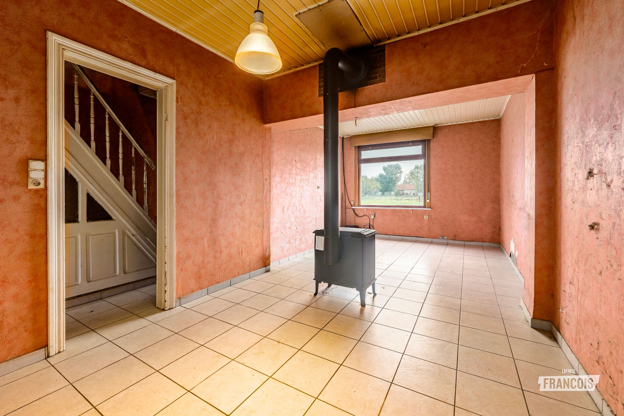 Te renoveren woning met 3 slaapkamers en open vergezichten in Zwankendamme - foto 4